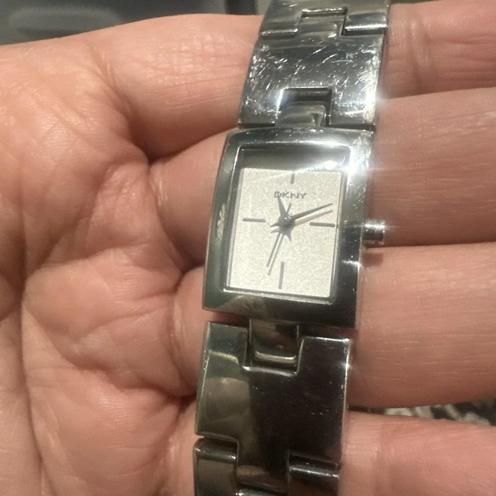 Working DKNY Women's Dainty Watch Steel Fancy Bracelet Rectangle‎ Dial 23mm 7.5